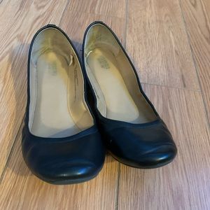 Black Ballet Flats